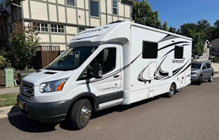 Road Warrior Easy Driving 25 FT RV - PET FRIENDLY