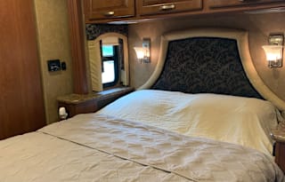 2015 Thor Motor Coach Chateau Super C 35SF