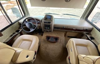 2013 Fleetwood RV Bounder 35K