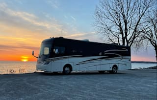 2013 Coachmen RV Sportscoach Cross Country 405FK
