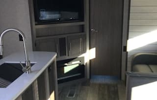 2022 CrossRoads RV Sunset Trail Super Lite SS331BH