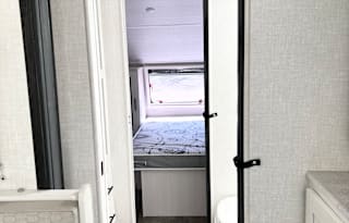 Intimate Camper for Lovers!