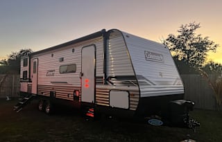 Roxana’s excellent Travel trailer
