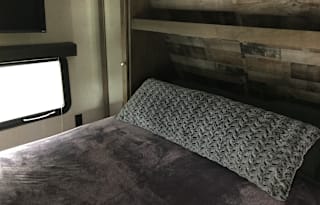 Redwoods Traveler 2019 Dutchmen Bunkhouse