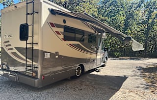 Wonderful Winnebago Fuse! Very Clean Low Miles