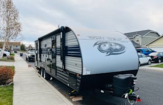 Kurtis and Jill’s Family RV!