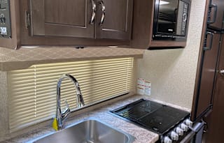 2020 Thor Motor Coach Freedom Elite 22FE