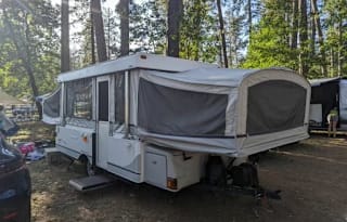 Adventure-Ready 2004 Coleman Utah Pop-Up Camper
