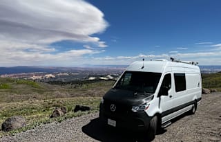 "Arby 1"- Cozy and Comfort 2021 Sprinter Campervan