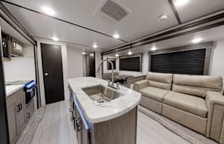 Luxury 2-Bedroom Camp Trailer | Keystone Hideout