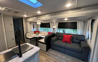 2022 Forest River RV Vibe 32BH