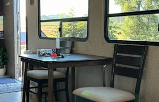 2019 Grand Design Momentum 28G – Pet Friendly!