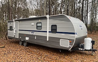 2020 Shasta 28BH