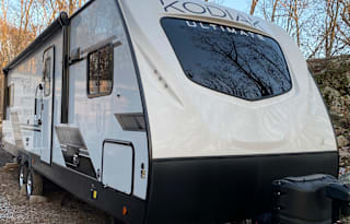 2022 Dutchmen RV Kodiak Ultimate 2921FKDS