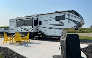 RV Rental, Delivery, & Set up
