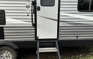 2020 Jayco Jay Flight SLX 8 245RLS Sleeps up to 5!