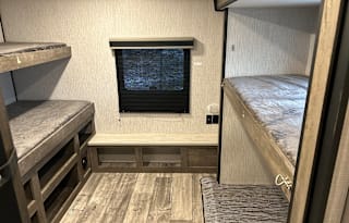 King master with bunk house