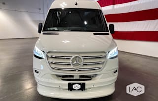 NEW! 2024 Mercedes Benz Luxe Cruiser w/ Bathroom!