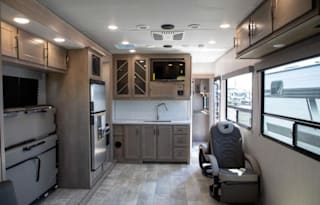 2022 Grand Design Momentum G-Class 28G