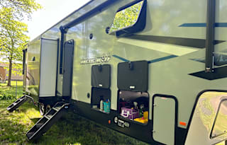 Mansion On Wheels!