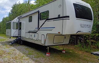 2025 Forest River Arctic Wolf 3650