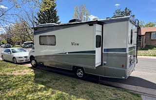 Easy driving 2021 Winnebago View 24D