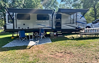 DRL Rentals "Pinetree Retreat"