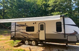 2018 Starcraft Autumn Ridge 260HR