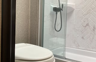 NEW MODERN LUXURY 30 FT