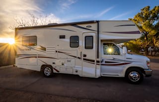 Spacious, Modern & Solar! 2016 Coachmen Freelander