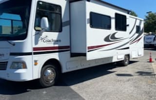2011 Coachmen RV Mirada 34BH