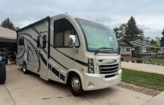 2017 Thor Vegas 24.1