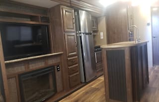 2016 Cruiser Radiance Touring R-32RESL