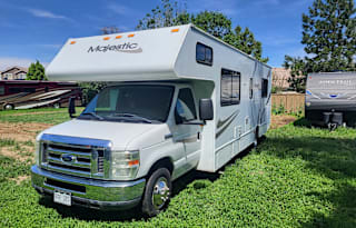 Easy RV for a Road Trip w/ Dogs