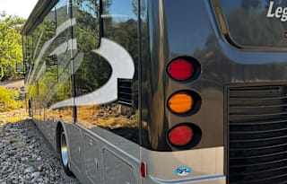 ROXANNE! 2015 Forest River RV Legacy SR 340 340BH