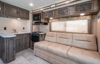 NEW 32 Bunkhouse Sleeps 10