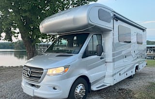 Rolling Retreats 2023 Mercedes Class C Motorhome
