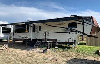 2017 Heartland Big Horn BH 3760 EL