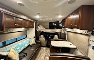 Suunny the Sunseeker 2019 3250DSLE Bunk house