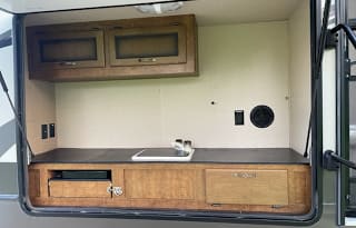 2016 CrossRoads RV ReZerve RFZ31BH