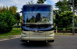 Beautiful 2013 Forest River RV Berkshire 390BH