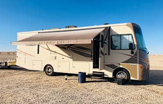 2016 Winnebago Vista 31KE