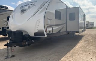Coachmen Freedom Express 323BHDS