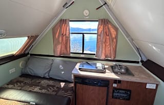 Light A-frame Pop-up, Towable Trailer