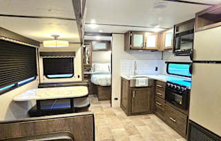 Camden's Camper - 32' - 2021 Dutchman Coleman
