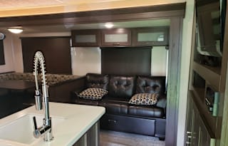 2019 Forest river Wildwood                   (Deliver Only)