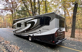 2017 Forest River RV Forester Ford E-450 Super Duty