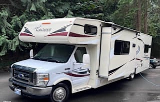 2016 Coachmen RV Freelander 32BH Ford 450