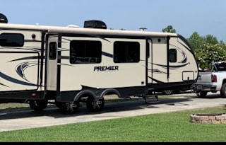 2018 Keystone RV Premier Ultra Lite 31BKPR
