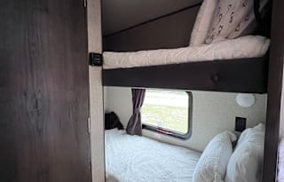 Compact Luxury | Sleeps 5 | Tow or Delivered